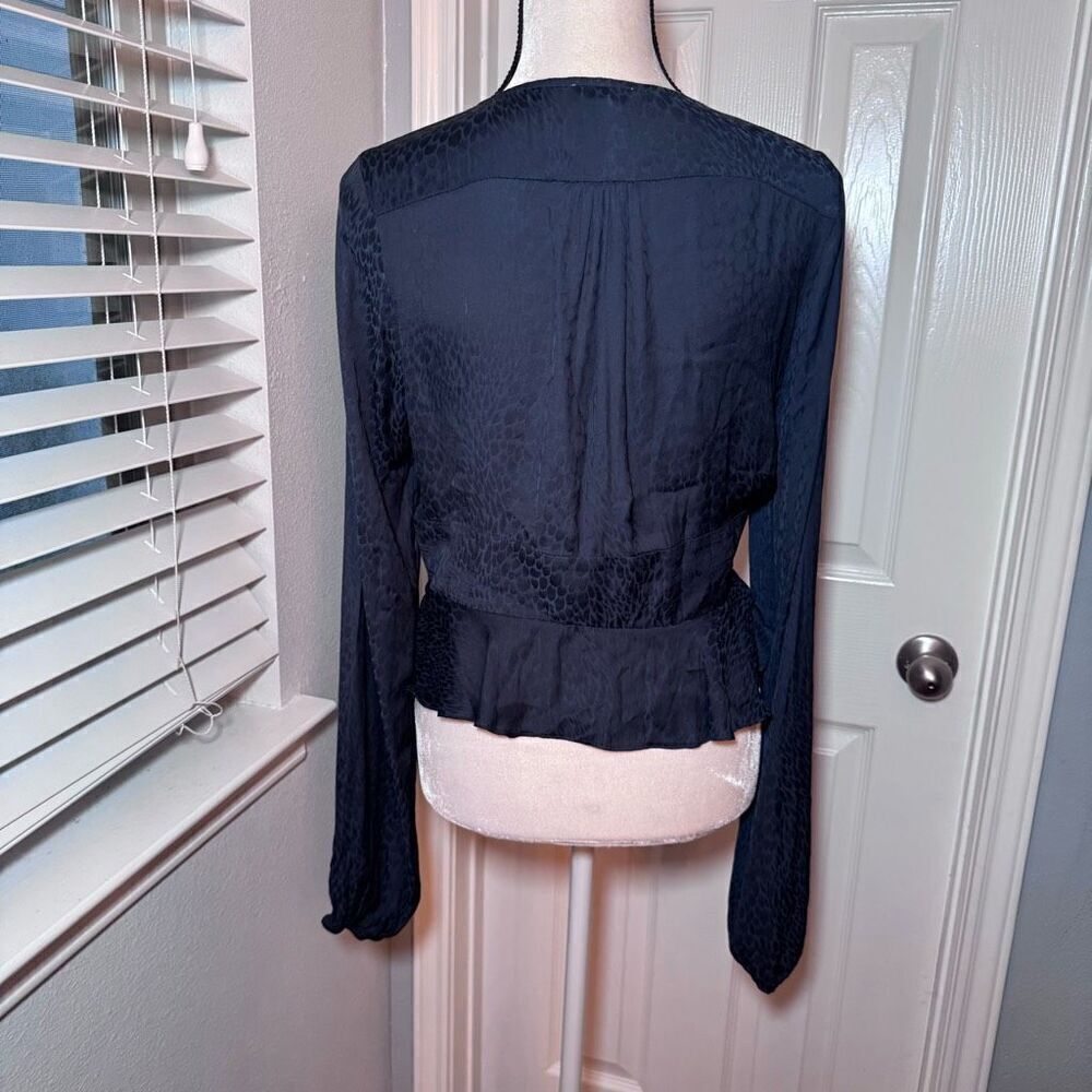 Tobi Peplum Button Top - Picture 5 of 8